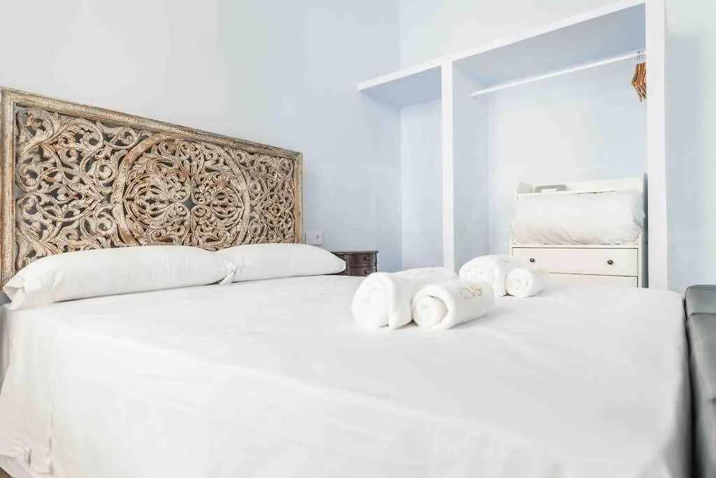 Classic Apartment Near Plaza De La Merced By Rems Malaga Spain