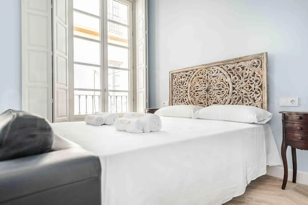 Classic Apartment Near Plaza De La Merced By Rems 말라가